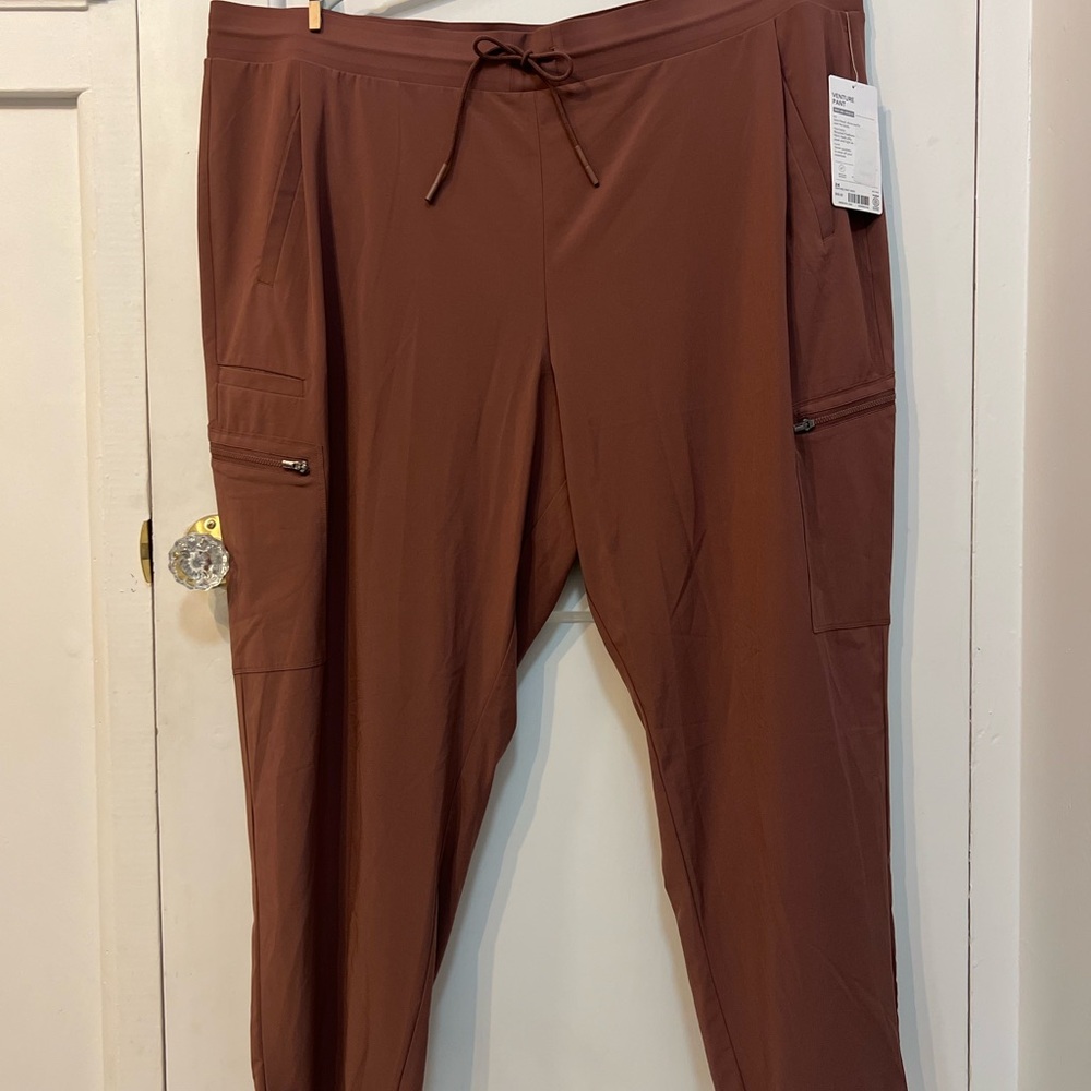 NWT Athleta Women’s Brown Venture Pant Sz 24